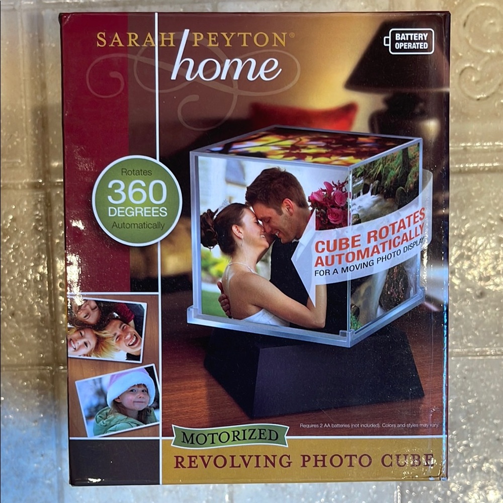 Sarah Peyton Revolving Photo Cube